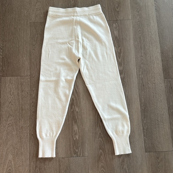 YLLW the Label Cream Knit Sweater and Jogger Set - Picture 5 of 5
